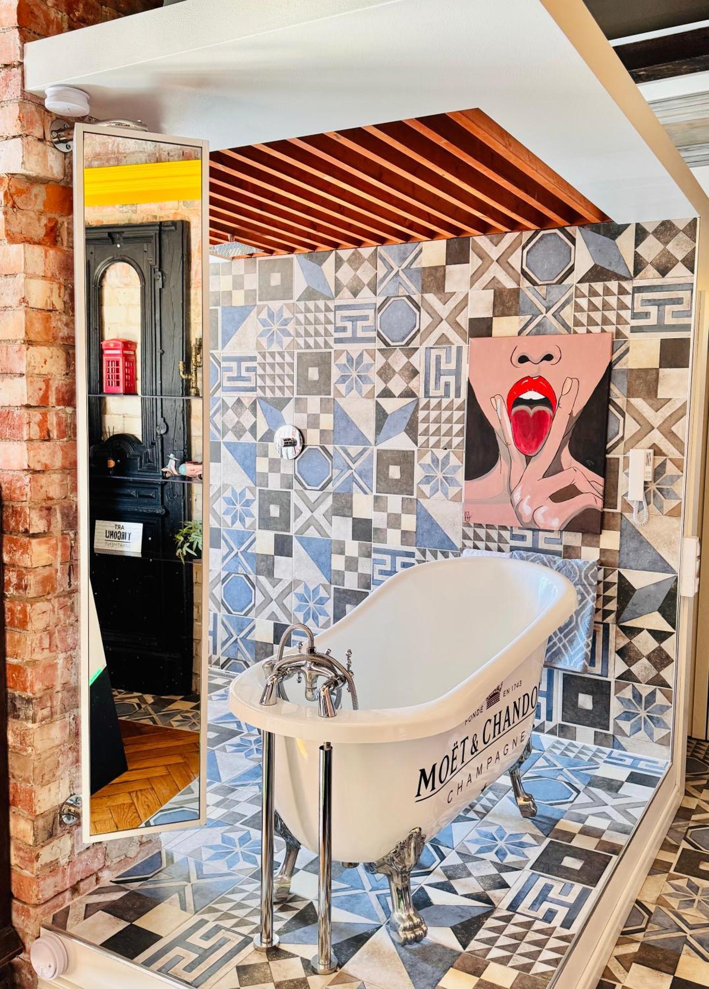 Vibrant Downtown Oasis Butas Liepaja