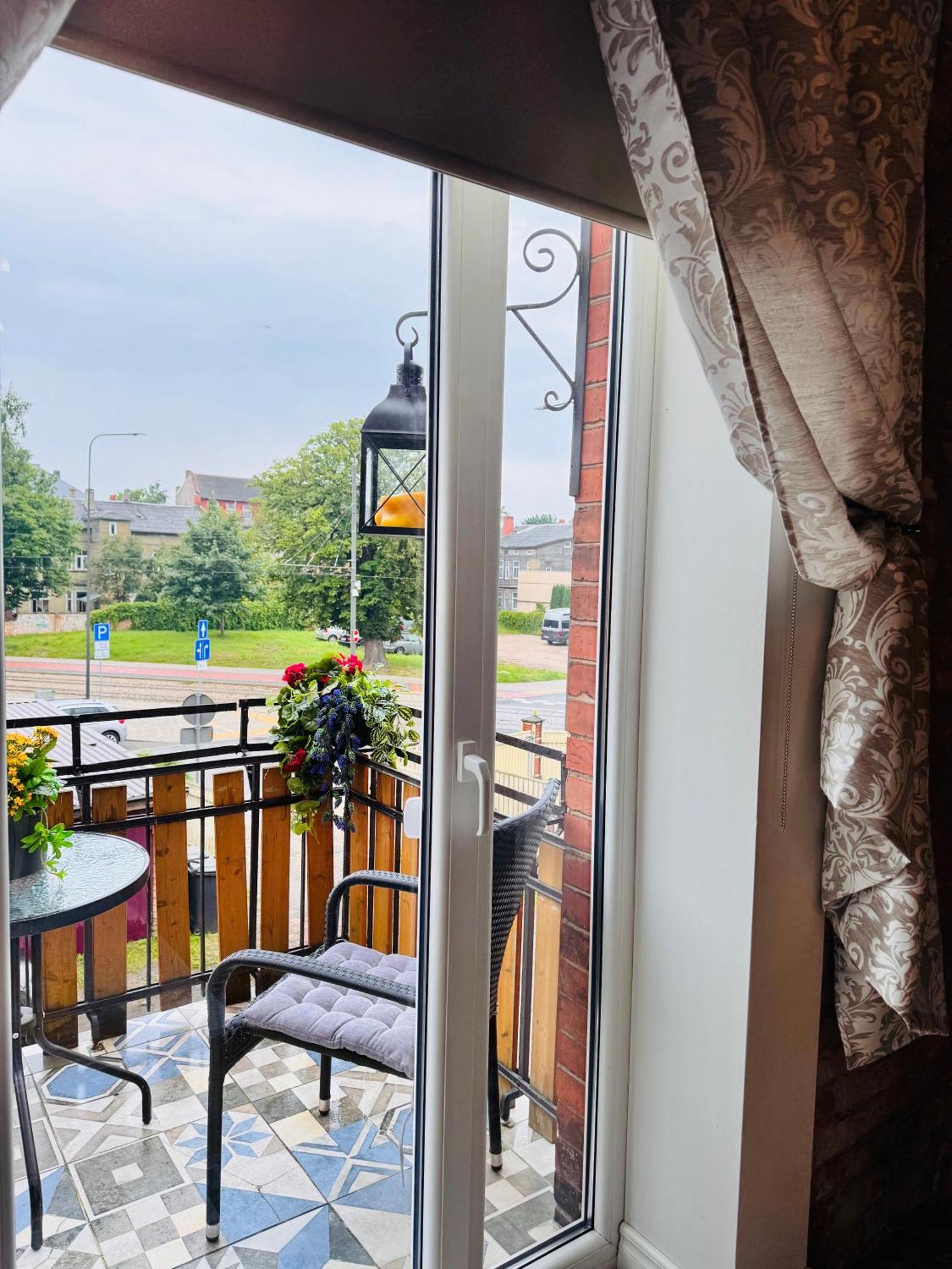 Butas Vibrant Downtown Oasis Liepaja